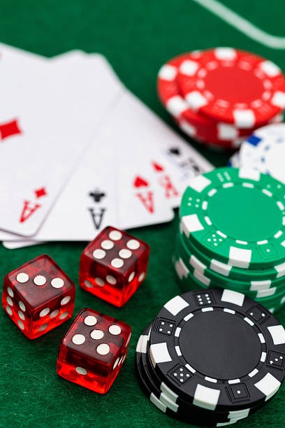 Live roulette table stream with chat panel in Street Racing Game app